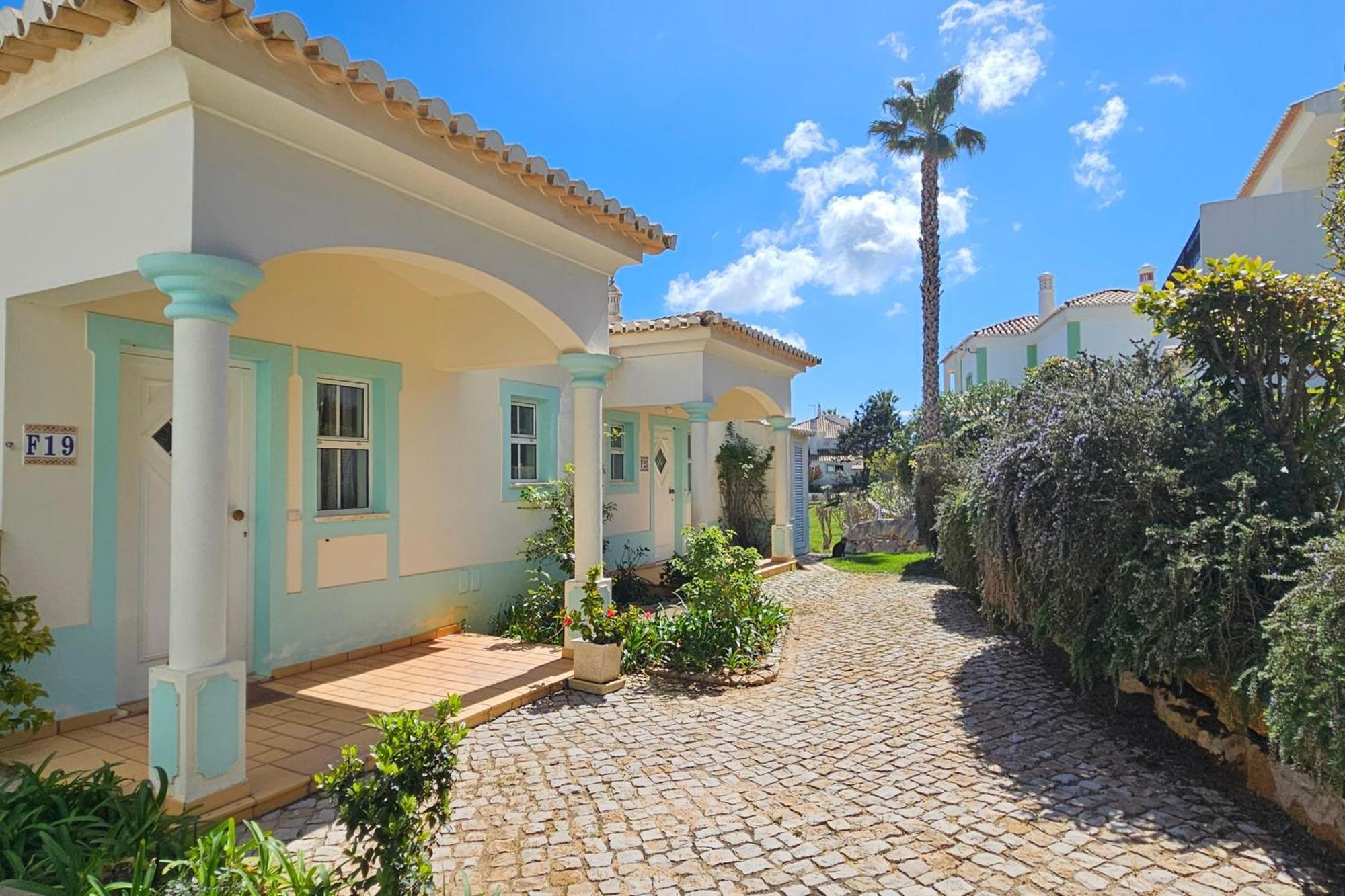 Quinta Da Floresta - Santo Antonio Villas, Golf & Spa 부덴스 외부 사진
